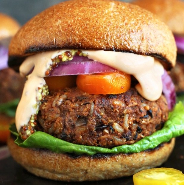 Burger de pois chiches à la thaï